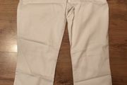 White 3/4 length Trousers
