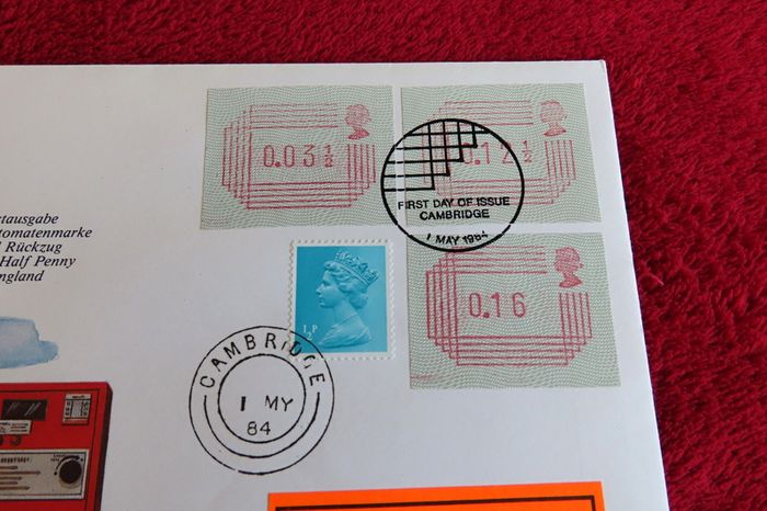 Collectors lot Vintage UK coins sets & coin stamp covers
