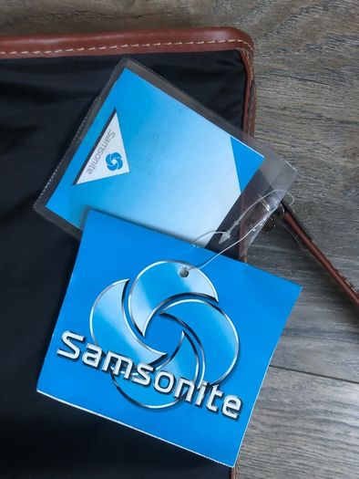 Samsonite suit carrier/ suit case