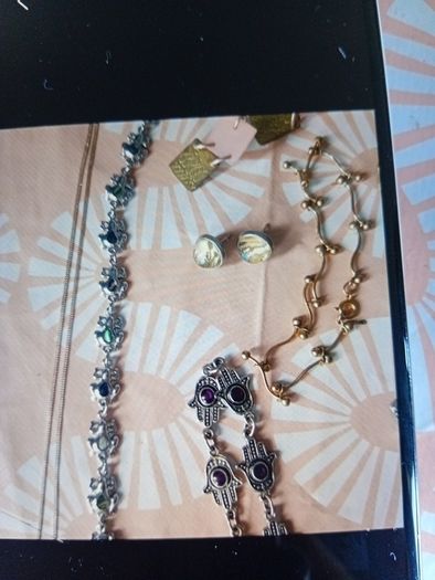 necklace, rings,bracelets, 30 Eur if u take All.There is lot..they Are used.