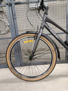 Raleigh hybrid bicycle