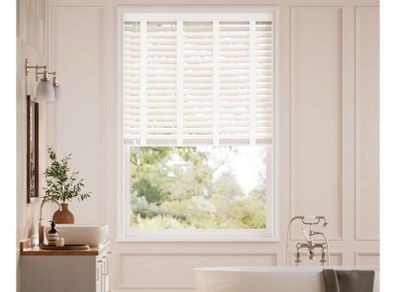 6x brand new Faux wood blinds