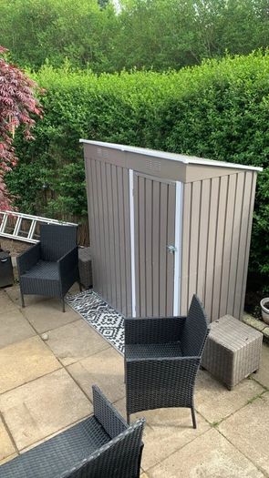 Metal Garden Shed 2 Vents Sloped UV Resistant Roof 163x90x179cm