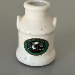 Vintage Amish Country toothpick holder