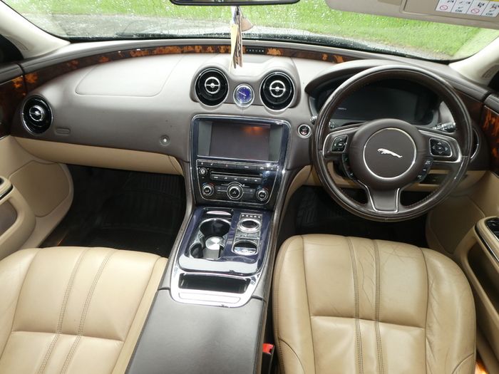 2011 Jaguar XJ Series