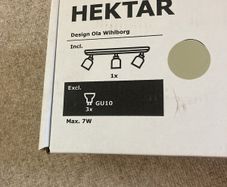 Ceiling track lights. Ikea Hektar in beige.
