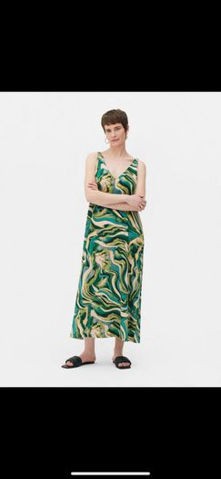 BRAND NEW Dresses: S (size 8-12) - Free Sandals With Purchase Of 4 Dresses