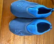 Kids water shoes