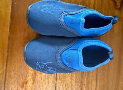 Kids water shoes