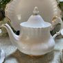 Royal Albert "Val D'or " tea set Image 9