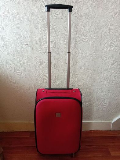 Suit case