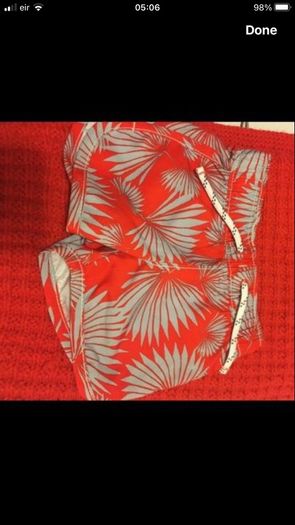 Boys new gap shorts 3/6 mths