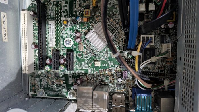 Server HP Intel Core i3 7GB RAM in good condition
