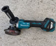 Makita DGA467Z 18V LXT Brushless Angle Grinder