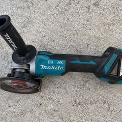 Makita DGA467Z 18V LXT Brushless Angle Grinder