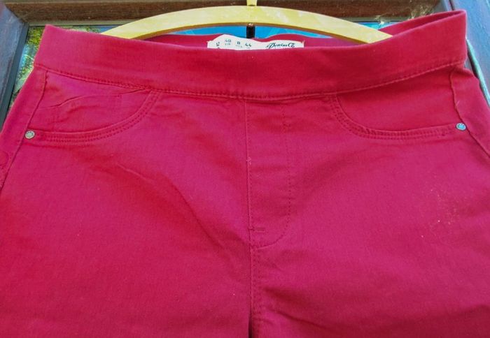 Ladies Red Pants/jeans.