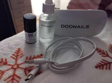 Nail kit