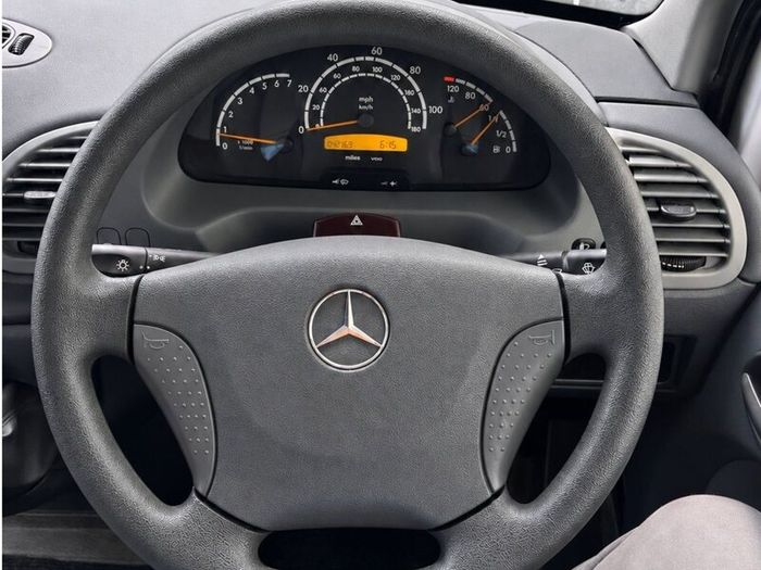 2004 Mercedes Sprinter/Benimar Camper Van