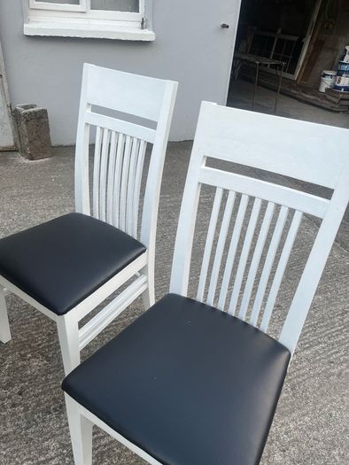 Solid Oak Table + 4 Chairs