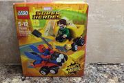 Marvel super heroes mighty micros scarlet Spider-Man vs sandman - new and unopened