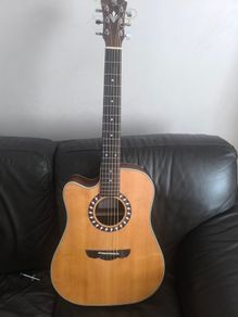 guitar harlez Benton (left handed)