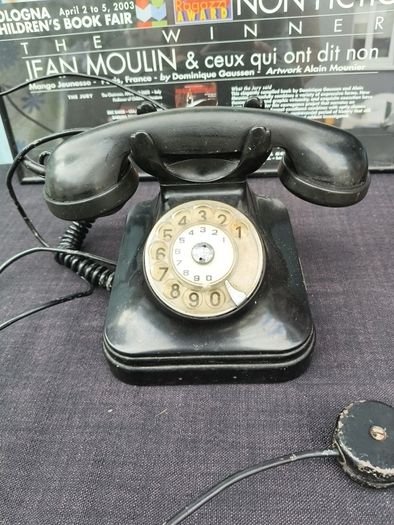 Vintage Bakelite Phone
