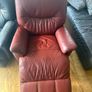Two Leather reclining armchairs Image 2