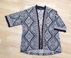 Never worn stylish beige and black blazer