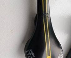 saddle bike selle italia carbon fibre dlr