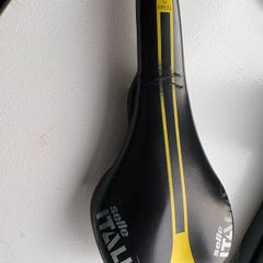 saddle bike selle italia carbon fibre dlr