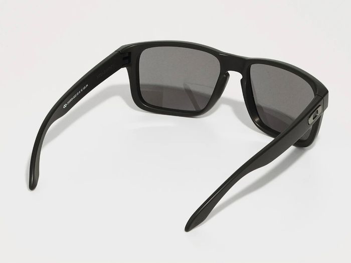 sunglass