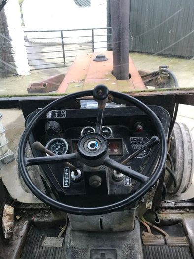 International 885