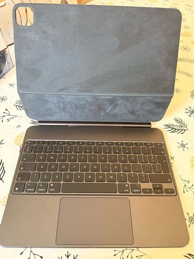 IPad Pro 13" M4 WiFi & Magic Keyboard