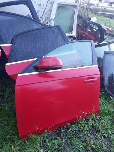 audi a4 b8 doors red