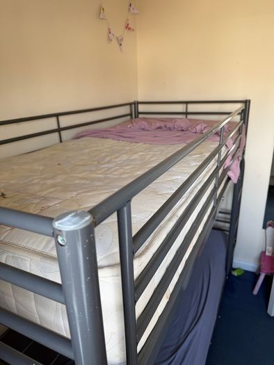 bunk bed