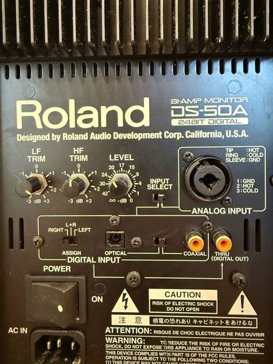 Roland DS-50A Bi-Amp Digital 24 bit Monitors