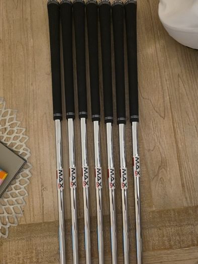 Taylormade irons LH