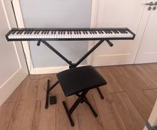 Gear4Music VisionKey 100 Digital Keyboard Piano