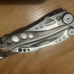 leatherman Skeletool edc fishing camping hiking pliers