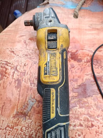 DeWalt angle grinder XR 18v
