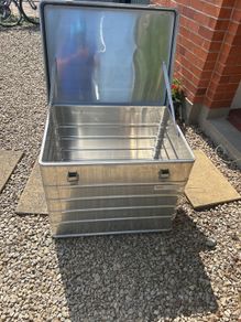 steel box 75x55 x 60h
