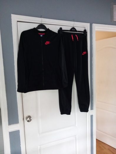 nike tracksuit
