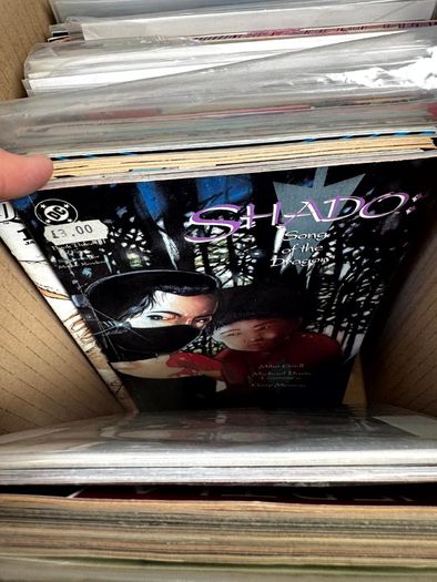 Marvel & DC Long Comic Box w 300 comics for Sale
