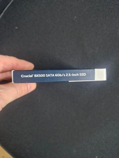 New lot of 10 x ssds 2.5 sata sealed boxes  As per pictures all for 300euro