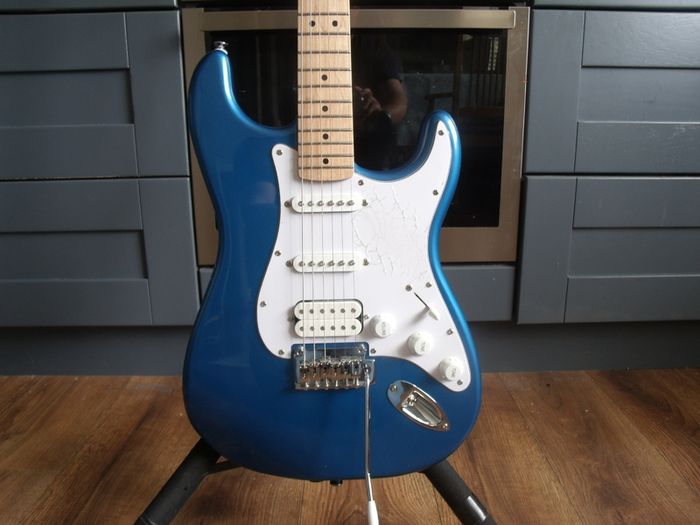 Squier Affinity Stratocaster HSS - Lake Placid Blue
