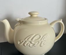 Aga Teapot