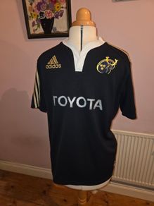 Munster Rugby 2011 Jersey - Small size