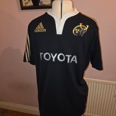 Munster Rugby 2011 Jersey - Small size