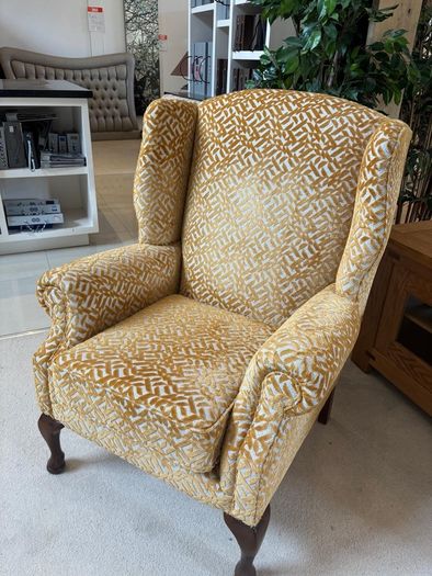 Furniture Showroom Closing Down Sale