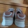 women's Skechers. UK6/EUR 39 Image 2